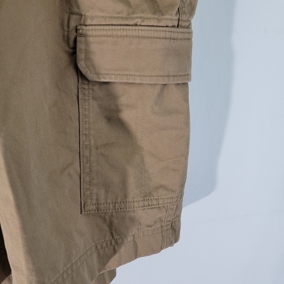 NWT ROUNDTREE & YORKE Men's Plus Size Khaki Cargo Short Ss 52W Beige Cotton - Picture 4 of 10